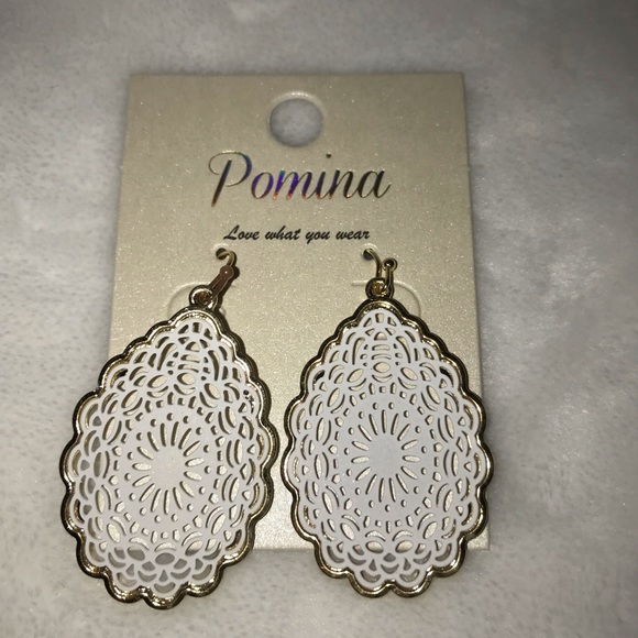 POMINA Mandala Tear Drop Hook Earrings - Picture 3 of 7